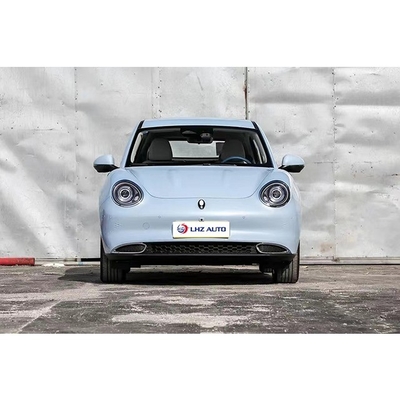 SUV elétrico de volante multifunção com autonomia de 400-500 km e binário máximo